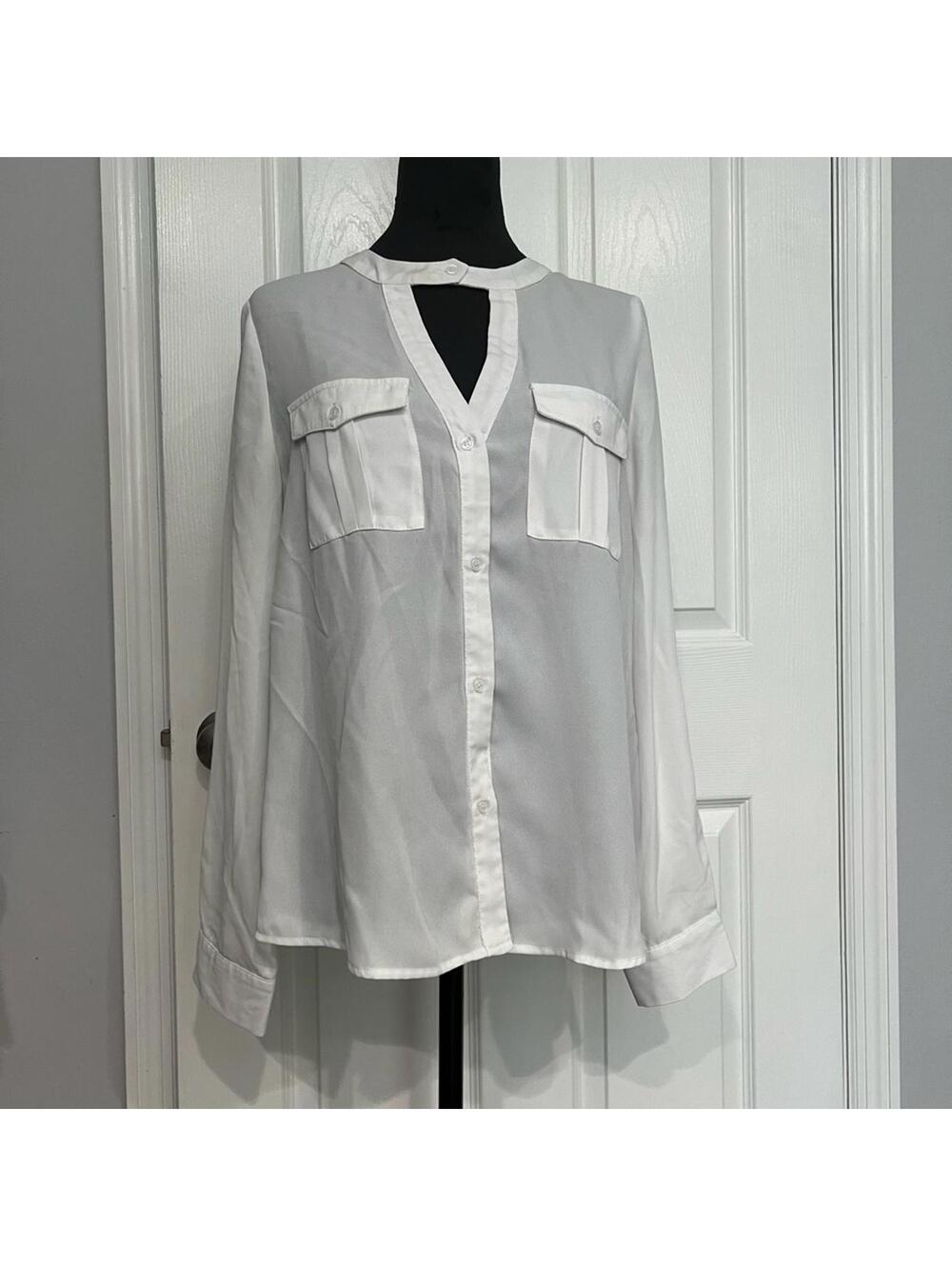 Women’s Botton Down Long Sleeve | Vine & Love | Size Medium